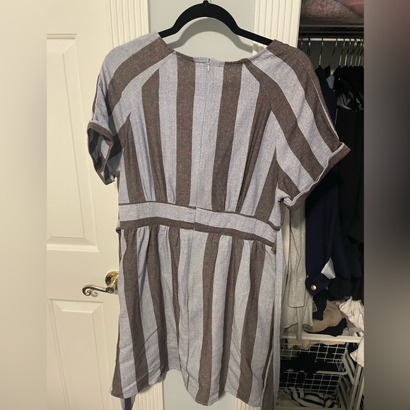 Boutique Dress - Picture 2 of 3